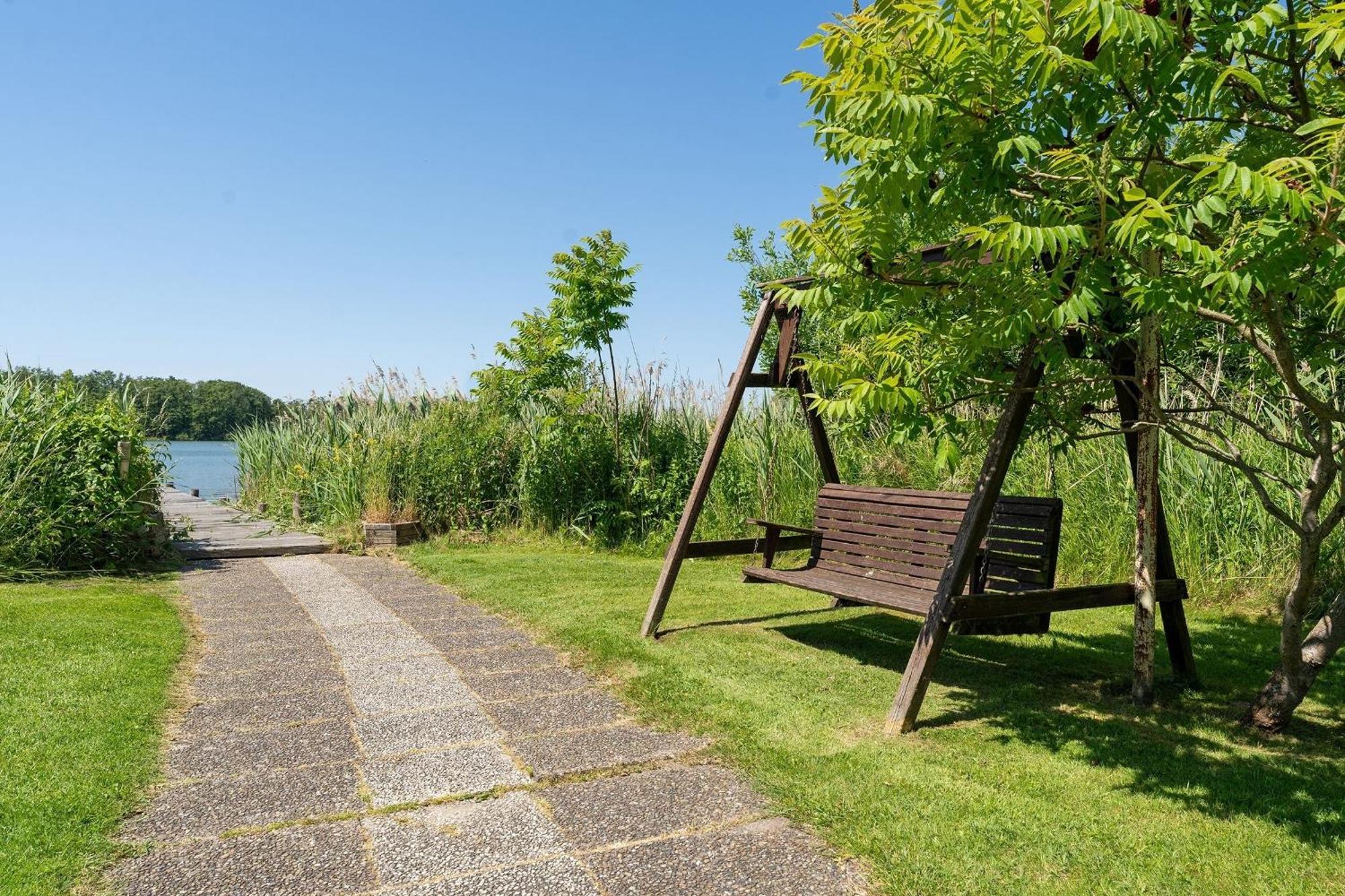 Haus Schwanensee Ploeni 12 Bosau Buitenkant foto